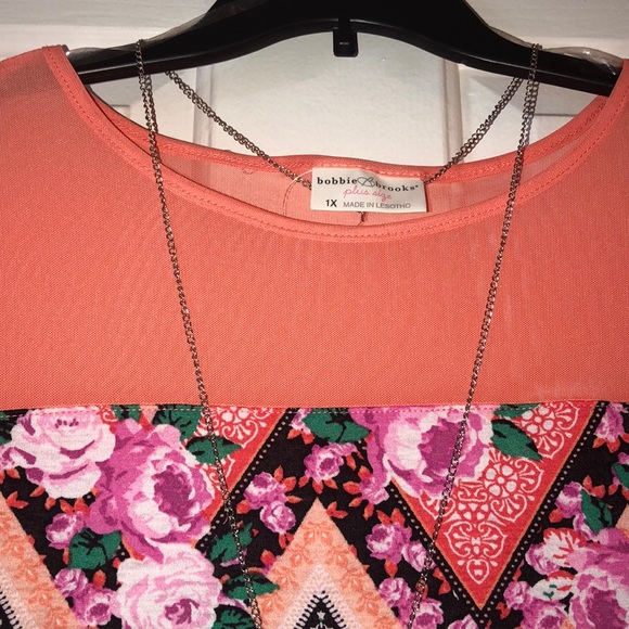 Women’s Blose - Picture 4 of 4